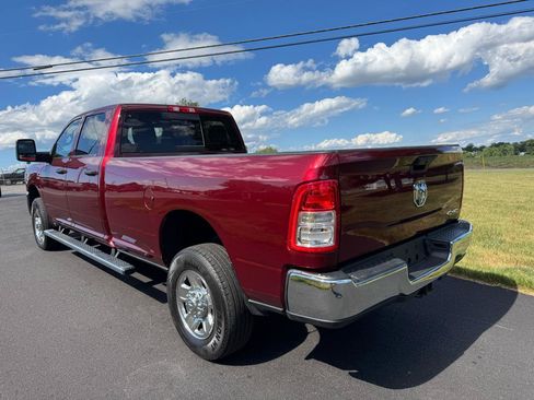 Used 2024 RAM 2500 Tradesman w/ Chrome Appearance Group AWD/4WD image 4