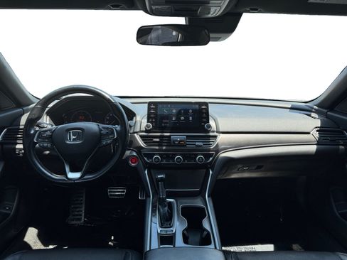 Used 2018 Honda Accord Sport image 10