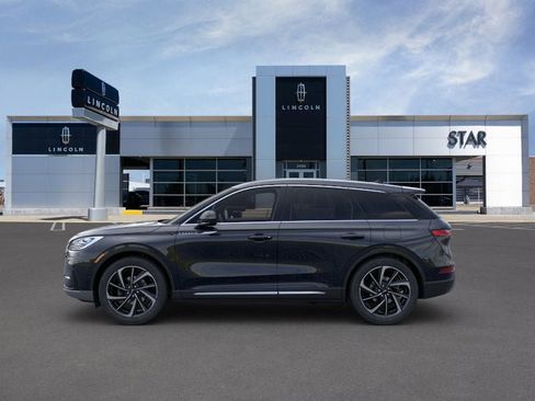New 2023 Lincoln Corsair Reserve w/ Equipment Group 202A AWD/4WD image 3