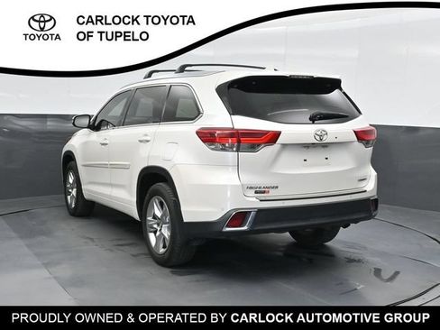 Used 2018 Toyota Highlander Limited FWD image 11