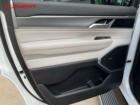 New 2025 Jeep Wagoneer Series II image 19