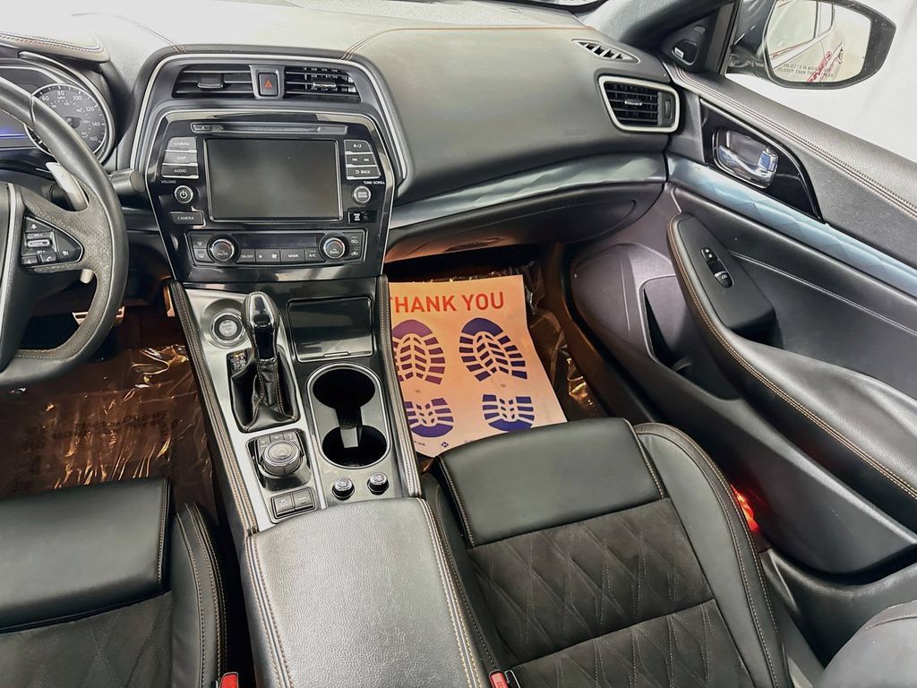 Certified 2022 Nissan Maxima SR w/ Sport Mat Group FWD image 29