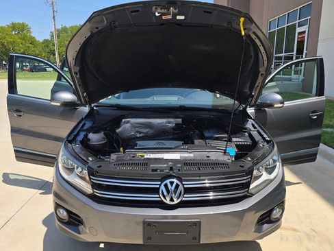 Used 2014 Volkswagen Tiguan SEL FWD image 13
