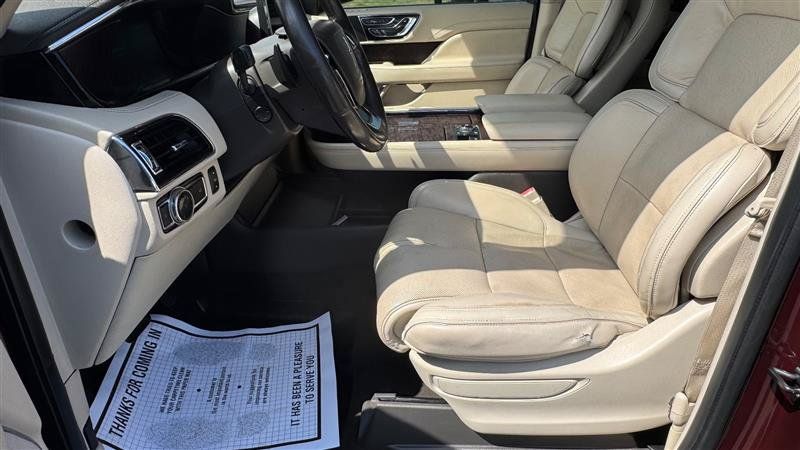 Used 2018 Lincoln Navigator Reserve w/ Technology Package AWD/4WD image 33