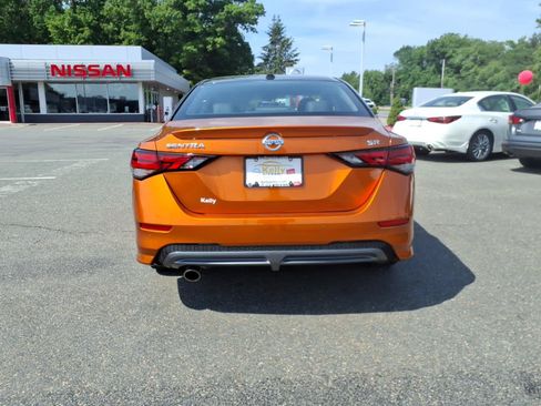 Used 2023 Nissan Sentra SR FWD image 6