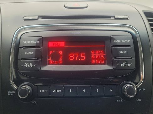 Used 2018 Kia Forte LX FWD image 25