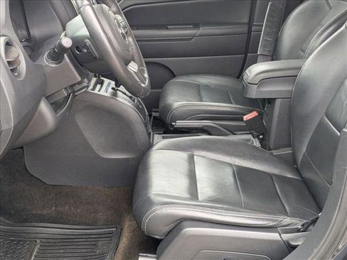 Used 2016 Jeep Patriot High Altitude image 16