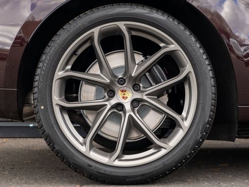 New 2026 Porsche Macan GTS image 14