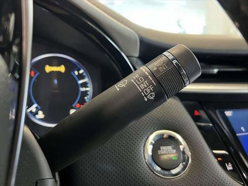 Used 2013 Cadillac XTS Platinum image 25