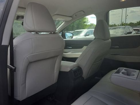 Certified 2025 Nissan Murano SV AWD/4WD image 11