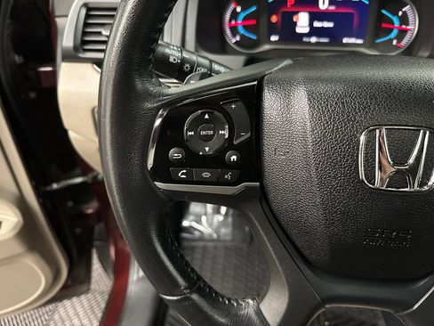 Used 2020 Honda Pilot Touring image 15