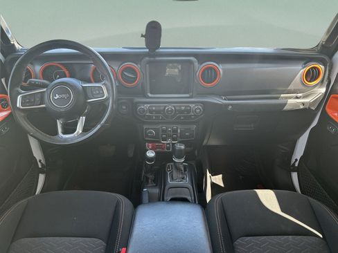 Used 2023 Jeep Gladiator Mojave AWD/4WD image 26