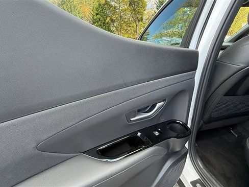 Used 2024 Hyundai Santa Cruz Limited image 15