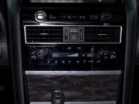 Used 2023 Nissan Armada Platinum w/ Captain's Chairs Package AWD/4WD image 20