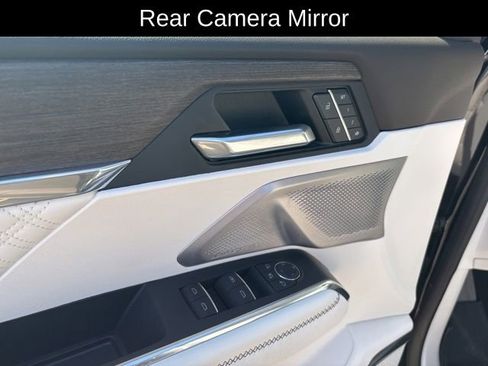 Certified 2024 GMC Acadia Denali w/ Super Cruise Package image 13