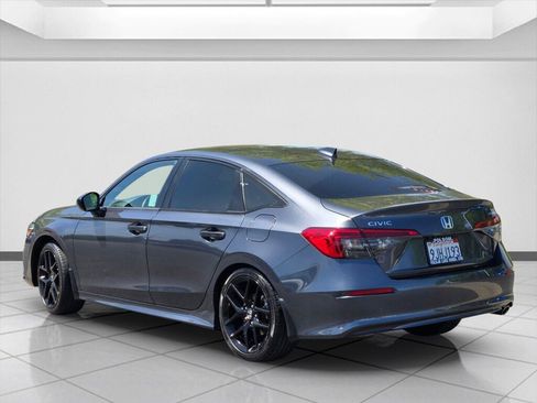 Used 2023 Honda Civic Sport image 7