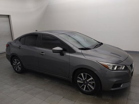 Used 2021 Nissan Versa SV FWD image 11