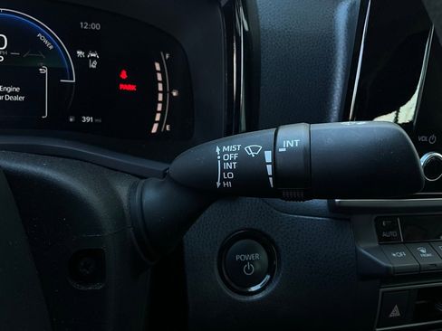 Used 2025 Toyota Camry LE image 34