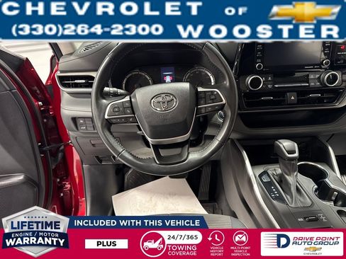 Used 2022 Toyota Highlander LE image 22