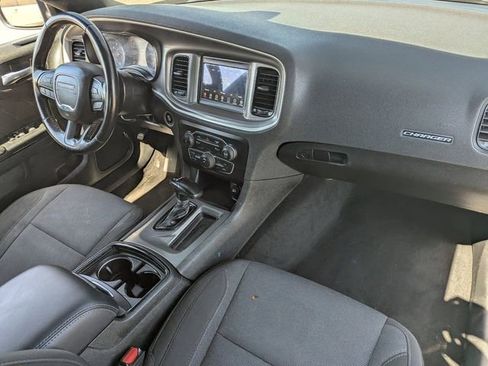 Used 2022 Dodge Charger SXT w/ Blacktop Package RWD image 12