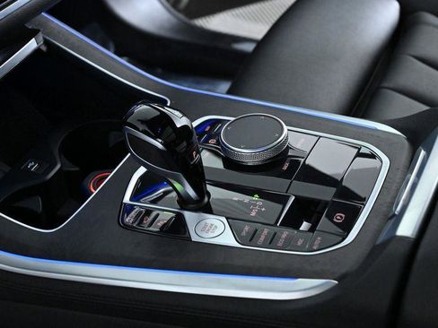 Used 2022 BMW X5 xDrive40i w/ Premium Package image 19