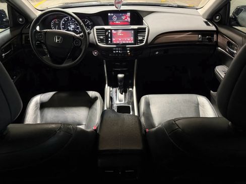 Used 2017 Honda Accord EX-L image 8