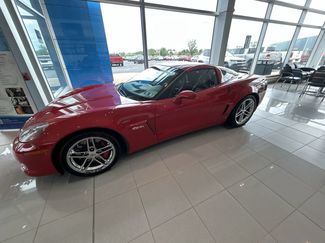 Used 2007 Chevrolet Corvette Z06 w/ Preferred Equipment Group RWD video 2