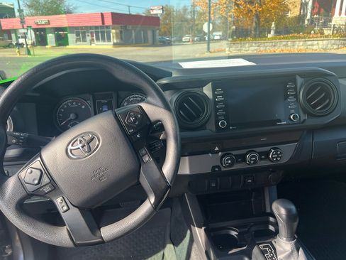 Used 2023 Toyota Tacoma 2WD Double Cab image 8
