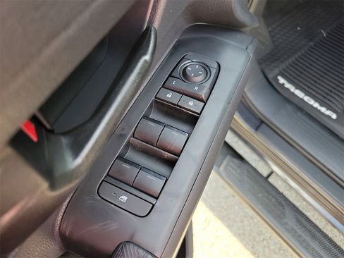 New 2026 Toyota Tacoma SR5 image 13