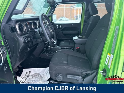 Used 2018 Jeep Wrangler Unlimited Sport S image 10