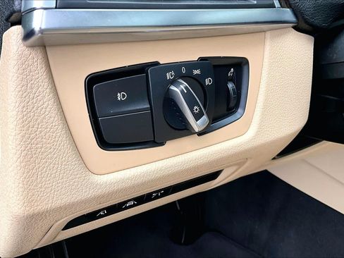 Used 2018 BMW 330i xDrive Sedan AWD/4WD image 33