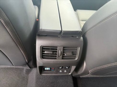 Used 2026 Nissan Rogue Platinum w/ Platinum Premium Package AWD/4WD image 13