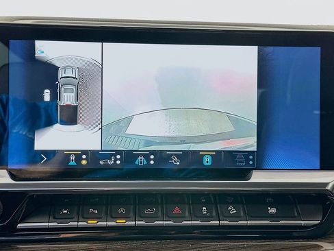 Used 2022 Chevrolet Silverado 1500 RST image 14