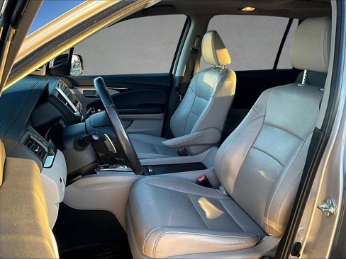 Used 2017 Honda Pilot Elite image 22