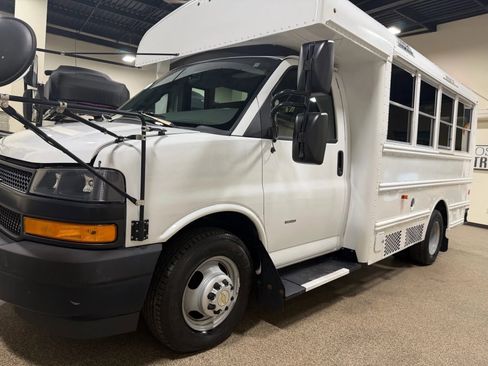 Used 2019 Chevrolet Express 3500 w/ School Bus Package image 65