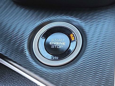 Certified 2024 Jeep Grand Cherokee L Laredo image 24