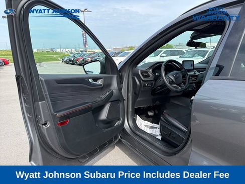 Used 2025 Ford Escape ST-Line FWD image 18