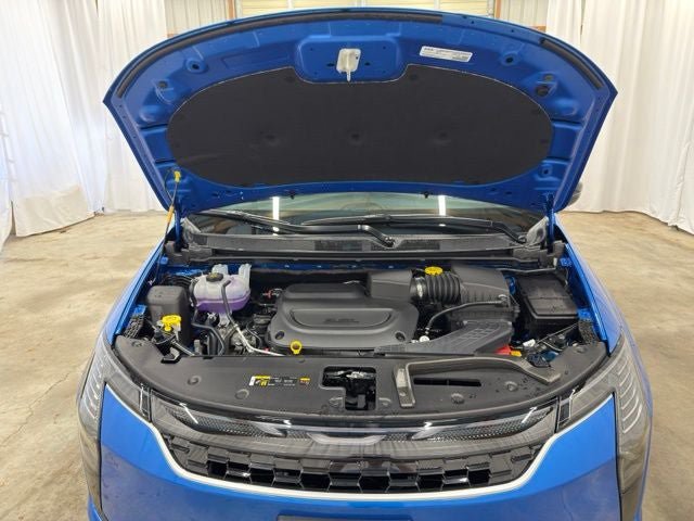 New 2027 Chrysler Pacifica Select FWD image 28