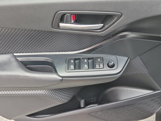 Used 2019 Toyota C-HR LE FWD image 17