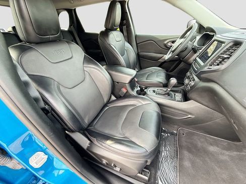 Used 2022 Jeep Cherokee Latitude Lux FWD image 25