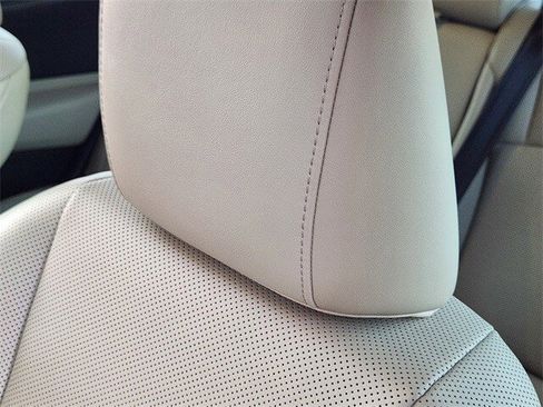 Used 2020 Lexus ES 350 w/ Premium Package image 10