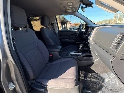 Used 2022 Nissan Frontier S image 19