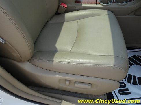 Used 2010 Toyota Highlander Limited AWD/4WD image 31