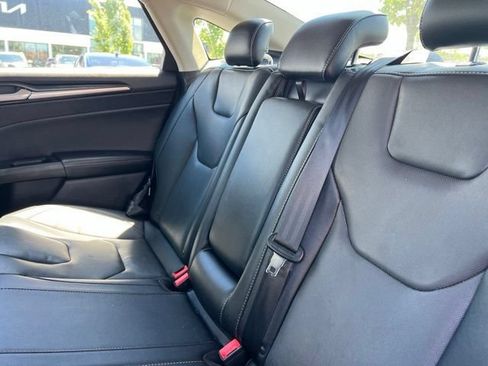 Used 2020 Ford Fusion Titanium AWD/4WD image 34