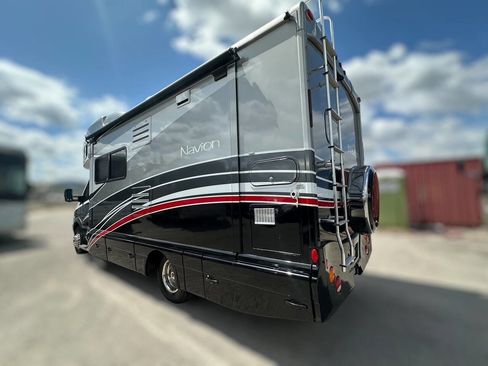 Used 2008 Dodge Sprinter 3500 image 9