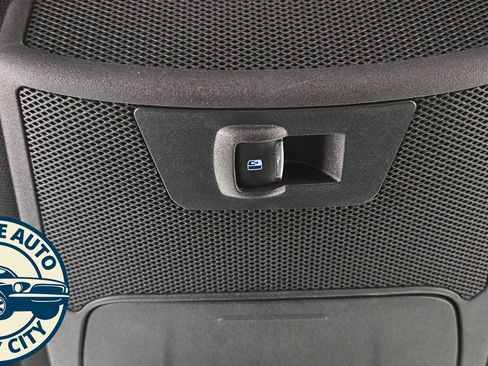 Used 2016 Ford F150 XLT w/ Equipment Group 302A Luxury AWD/4WD image 24