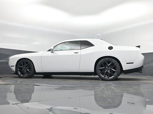 Used 2019 Dodge Challenger R/T w/ Plus Package image 41