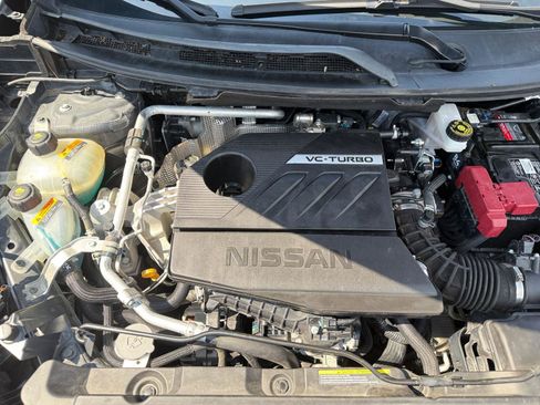 Used 2023 Nissan Rogue SV w/ SV Premium Package image 33