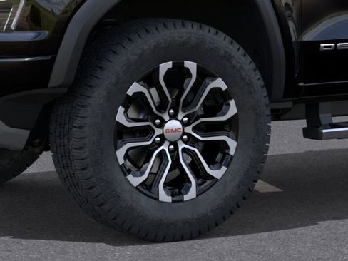 New 2026 GMC Canyon Denali AWD/4WD image 9