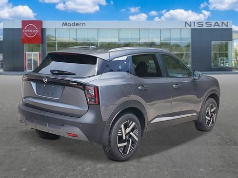 New 2026 Nissan Kicks SV image 6